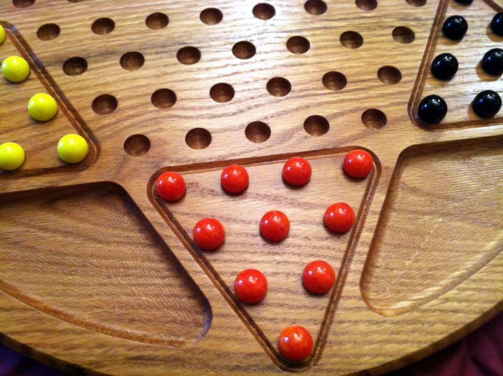 Chinese Checkers – We Love to&nbsp;Play!