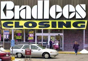 Bradlees Closing